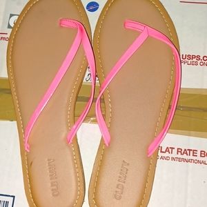 2 pair of sandals